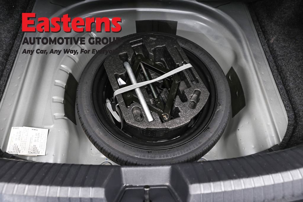 Used 2020 Volkswagen Jetta SE w/ SE Cold Weather Package image 23