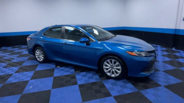 Used 2020 Toyota Camry LE FWD image 2