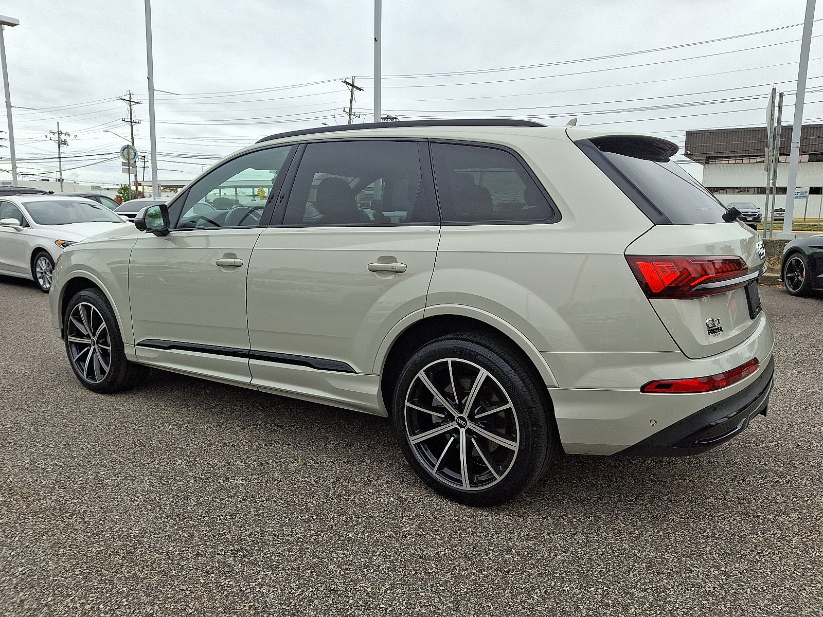 Used 2022 Audi Q7 Premium Plus w/ Premium Plus Package image 7