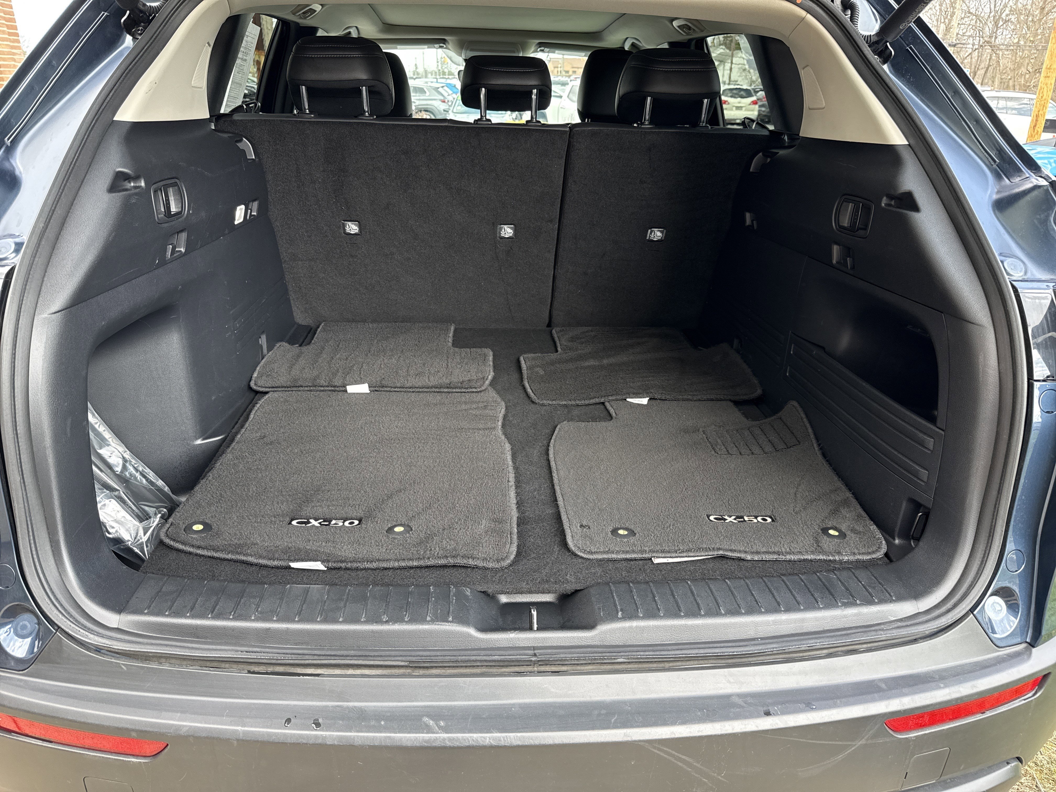 Used 2025 MAZDA CX-50 2.5 Hybrid w/ Premium Plus Pkg image 5