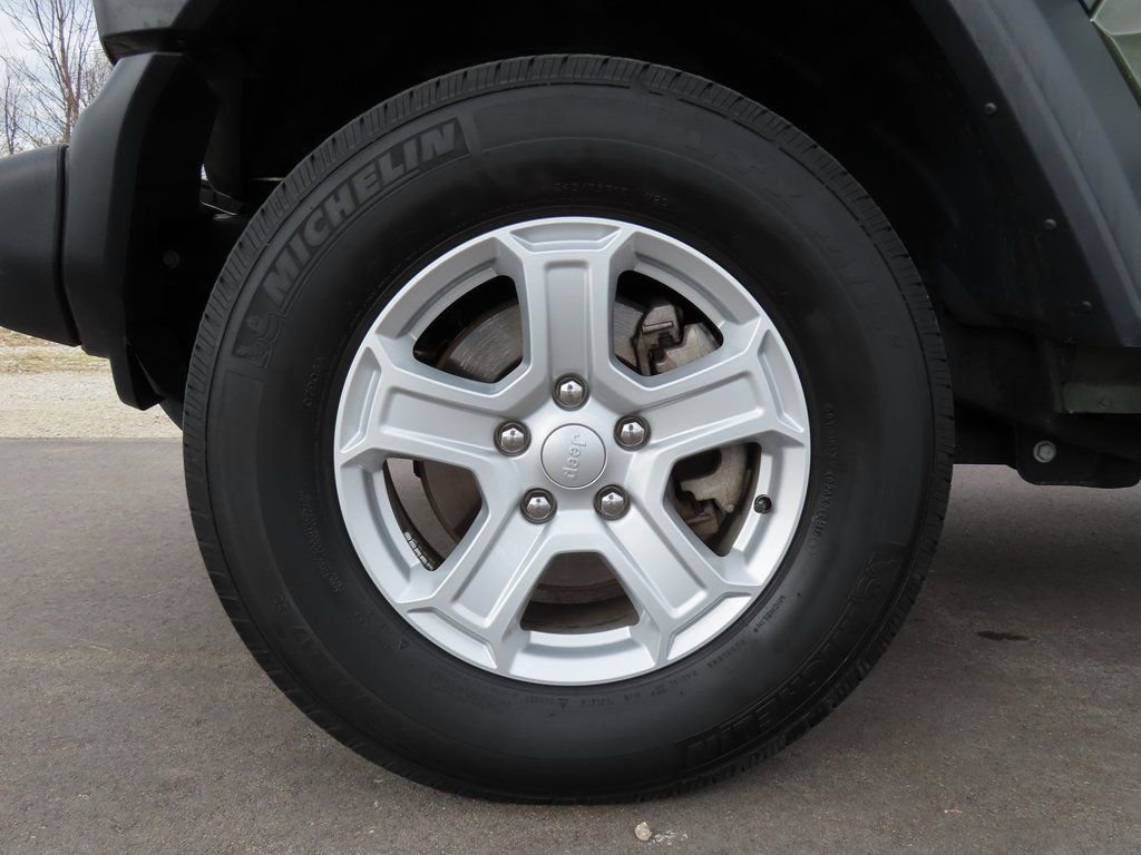 Used 2022 Jeep Wrangler Unlimited Sport S image 9