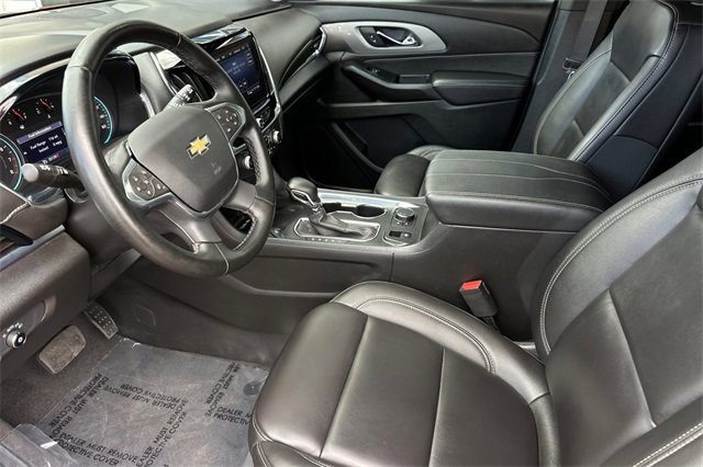 Used 2023 Chevrolet Traverse LT image 11