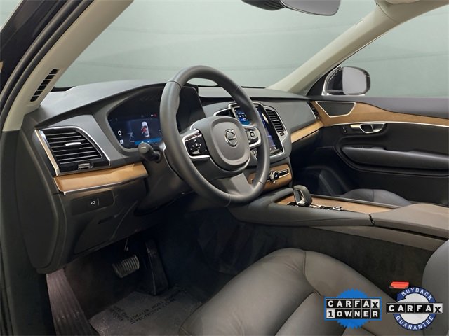 Used 2025 Volvo XC90 B6 Plus image 16