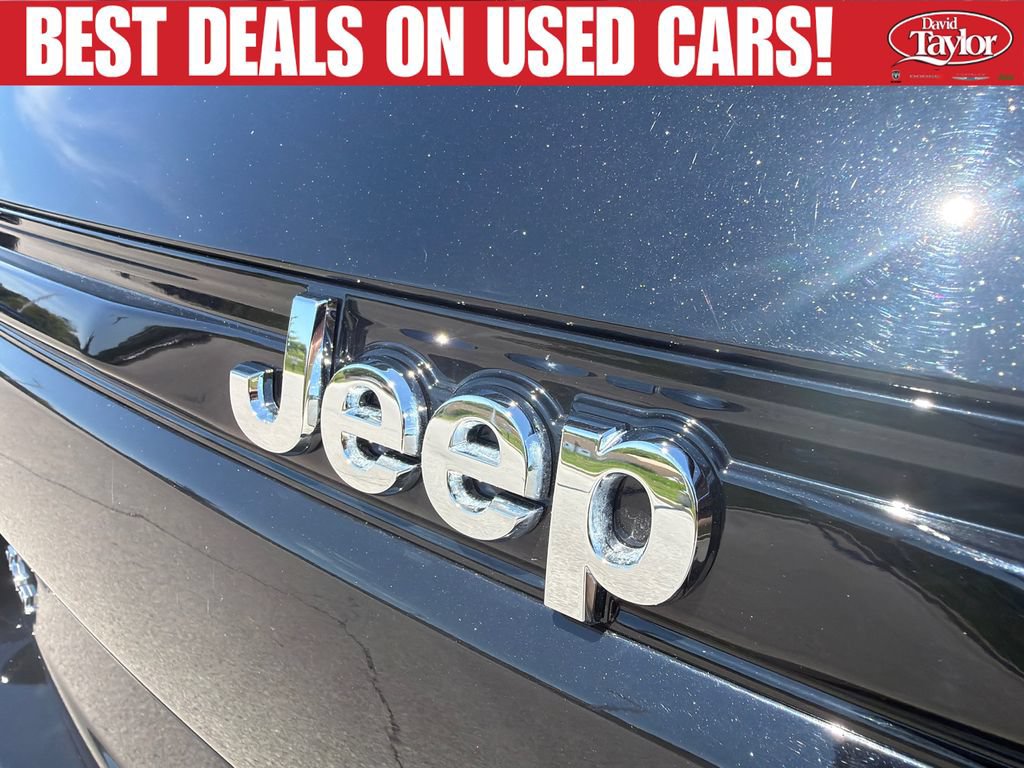 Used 2023 Jeep Grand Cherokee Limited AWD/4WD image 39