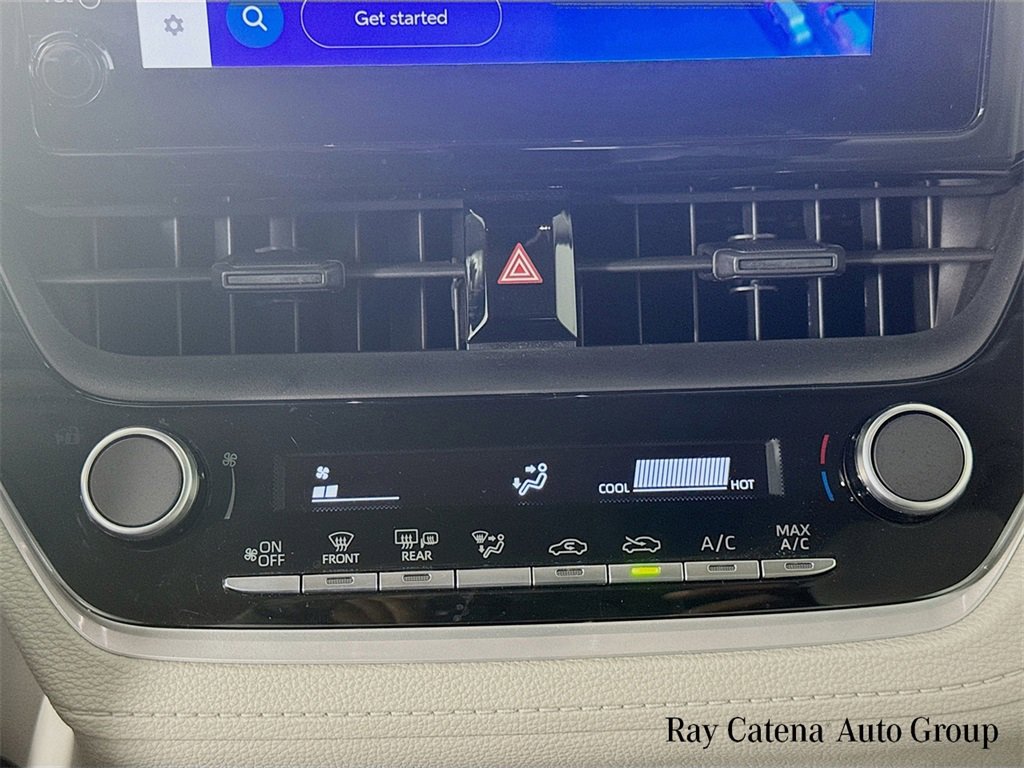 Used 2023 Toyota Corolla Cross L image 16