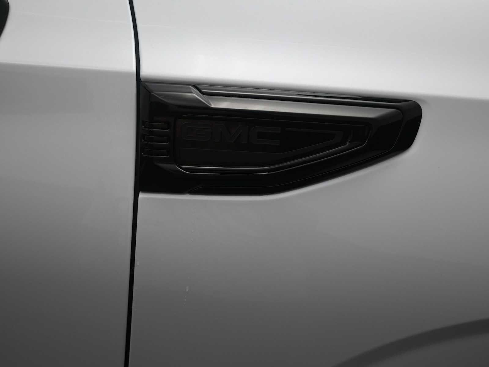 New 2026 GMC Yukon Denali w/ Denali Reserve Package image 26