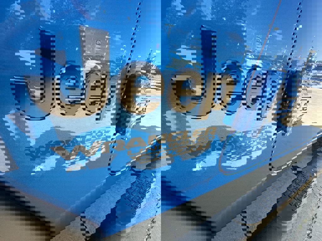 Used 2021 Jeep Wrangler Unlimited Sport image 31