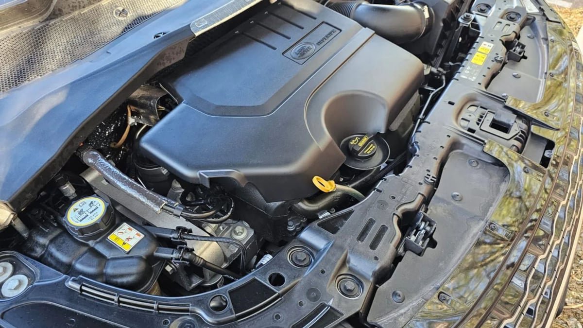 Used 2021 Land Rover Range Rover Evoque S image 24