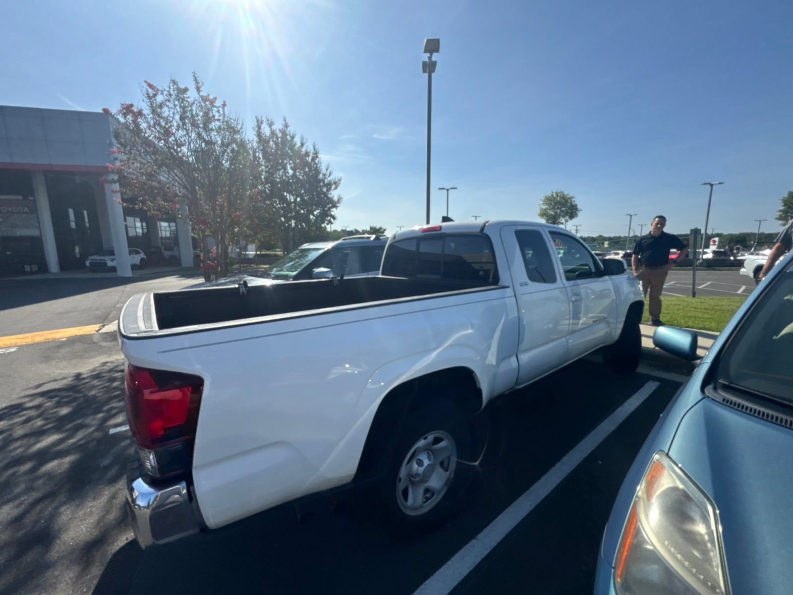 Used 2022 Toyota Tacoma SR5 RWD image 11
