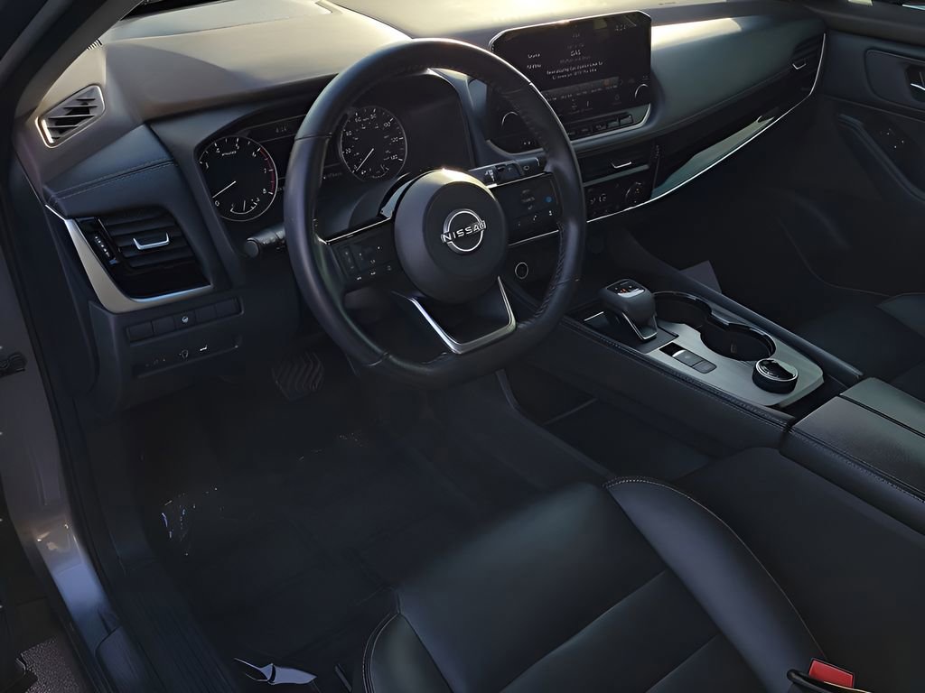 Used 2023 Nissan Rogue SL w/ SL Premium Package image 32