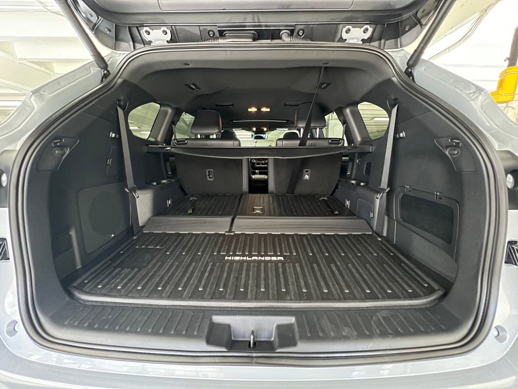 Certified 2025 Toyota Highlander XSE image 43