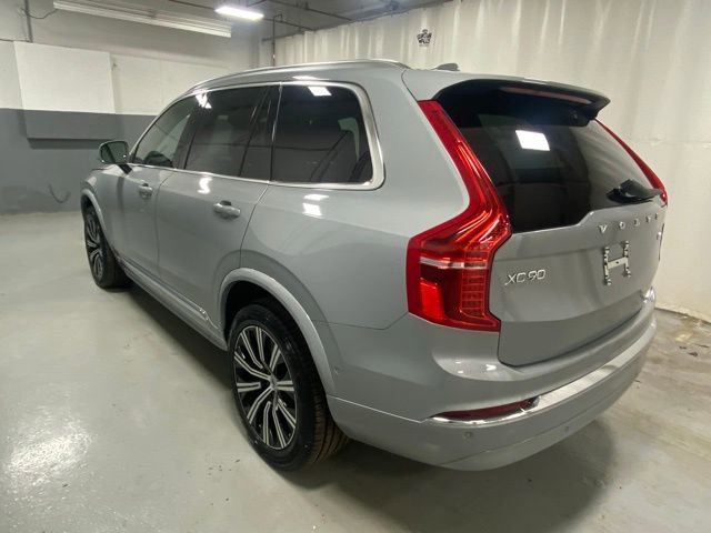 Used 2025 Volvo XC90 B6 Ultra image 2