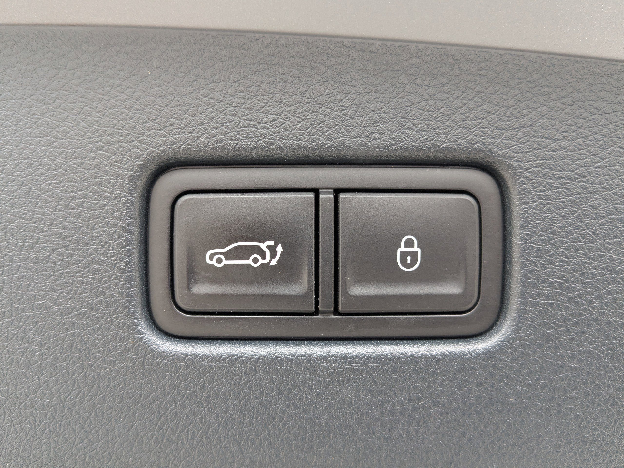 Used 2024 Genesis GV70 2.5T w/ Advanced Package image 15