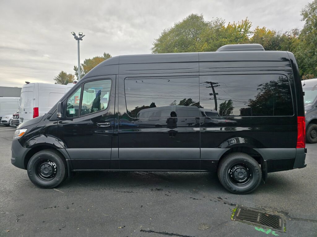 New 2025 Mercedes-Benz Sprinter 2500 image 3