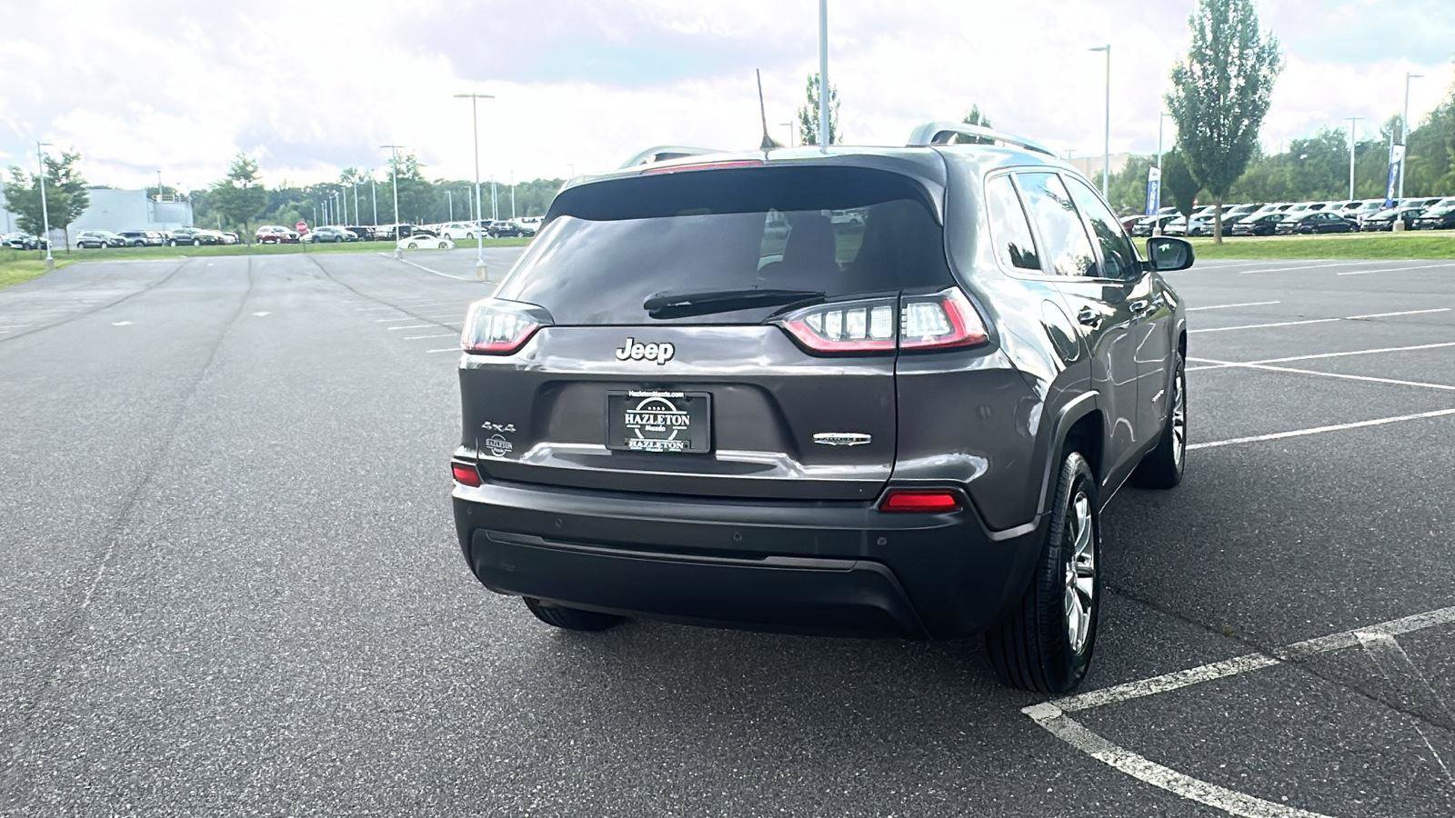 Used 2019 Jeep Cherokee Latitude Plus w/ Comfort/Convenience Group image 7