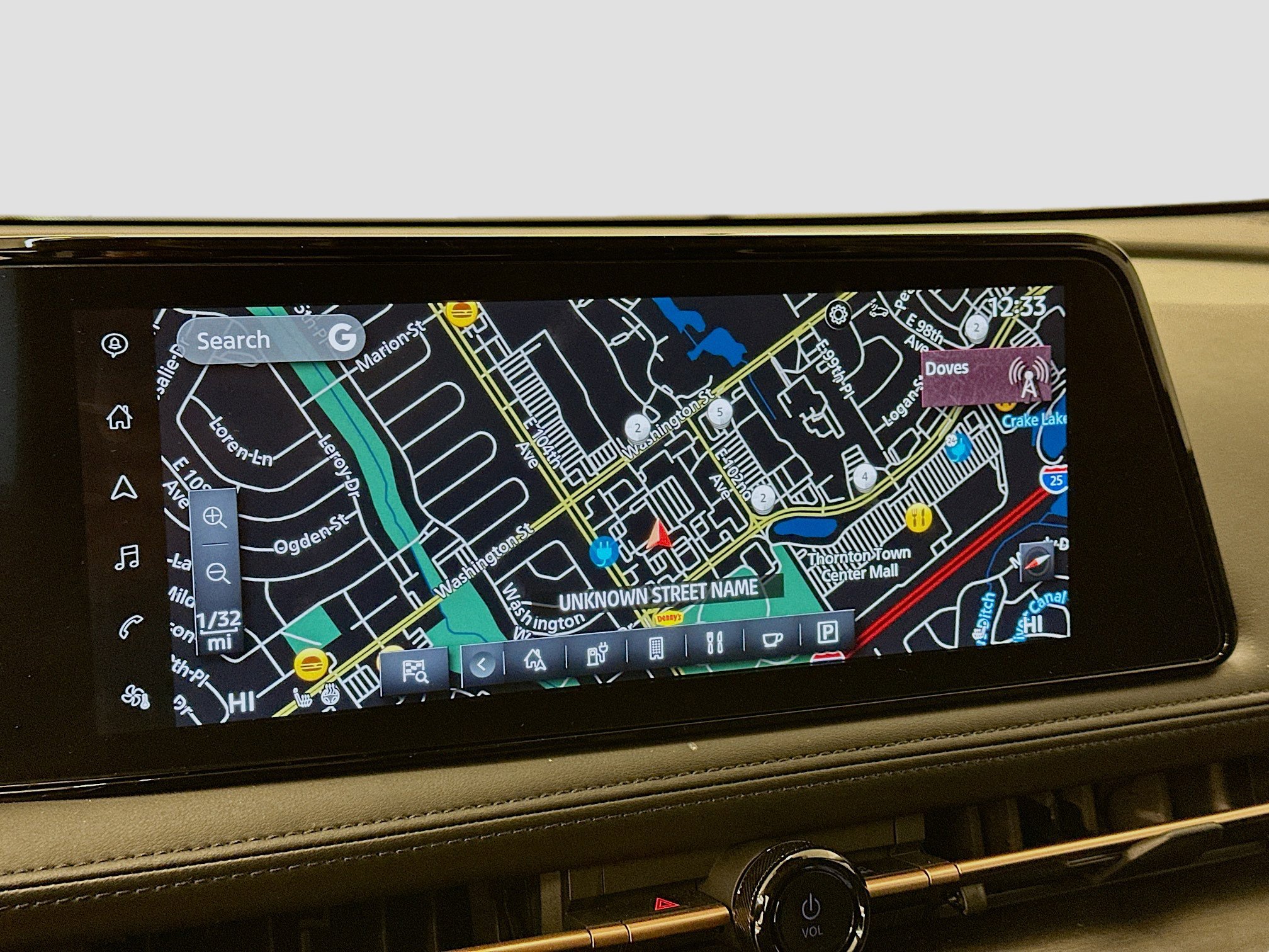 Used 2023 Nissan Ariya AWD image 22