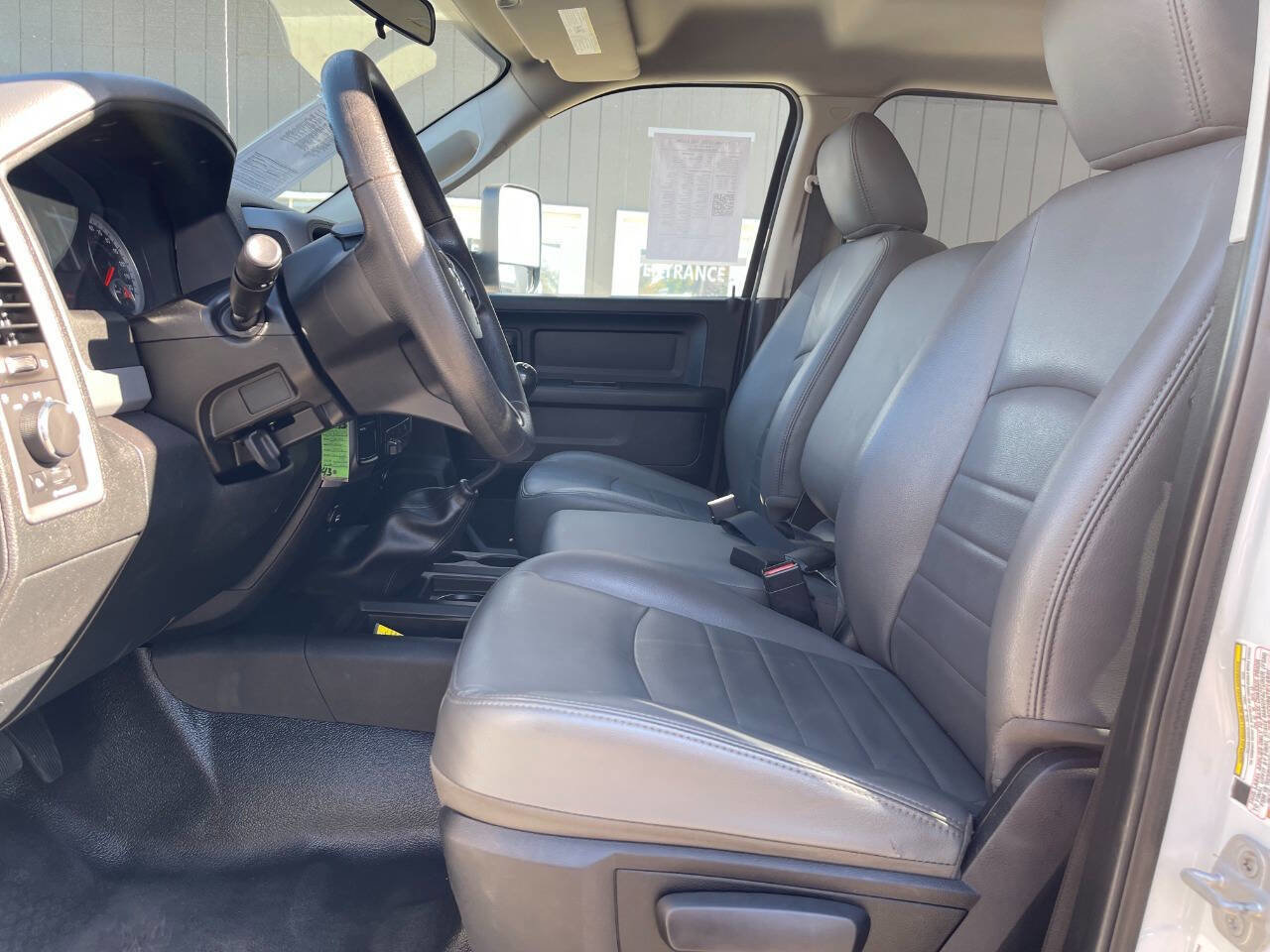 Used 2014 RAM 3500 Tradesman image 19