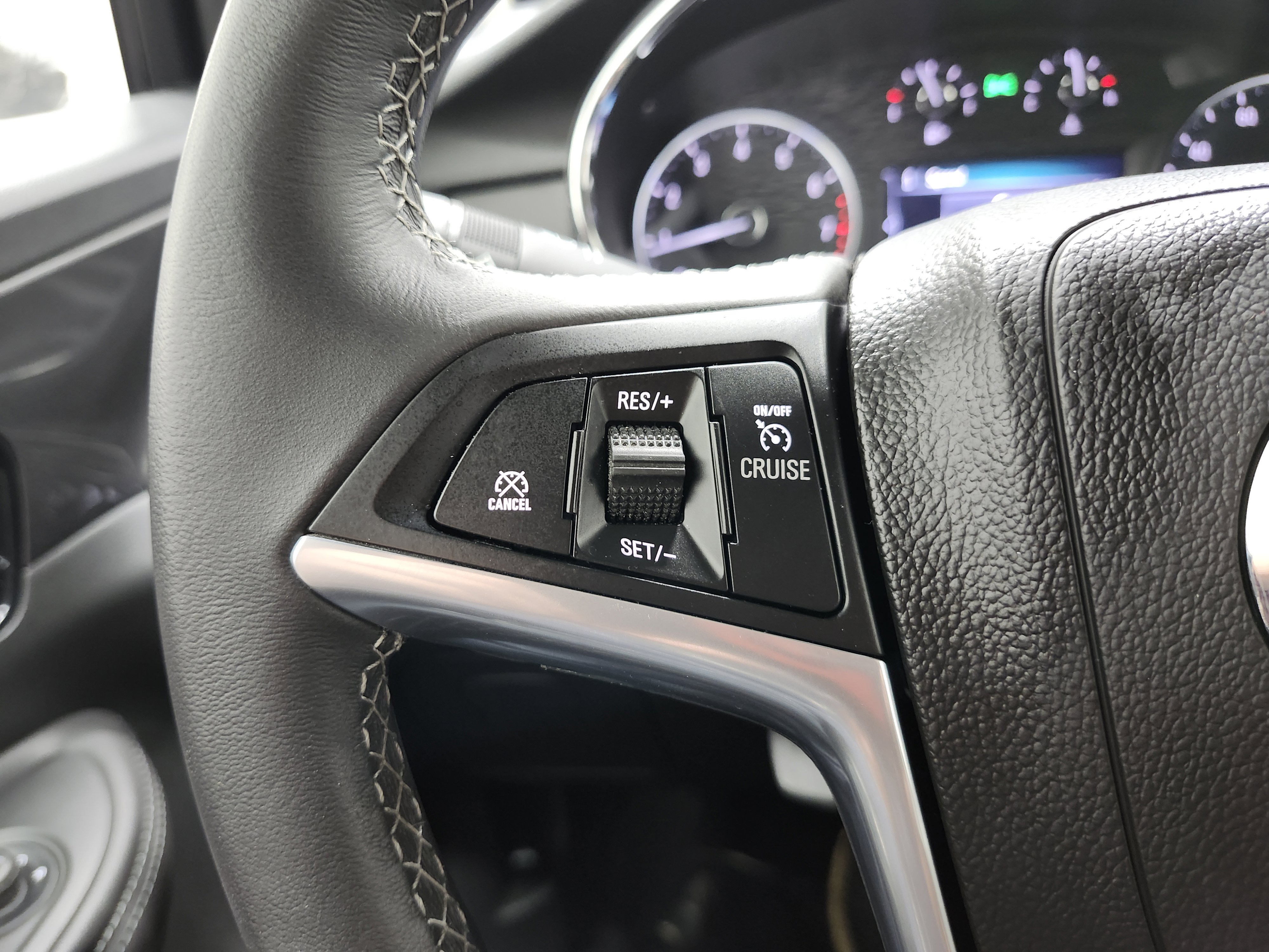 Used 2022 Buick Encore Preferred w/ Safety Package image 33