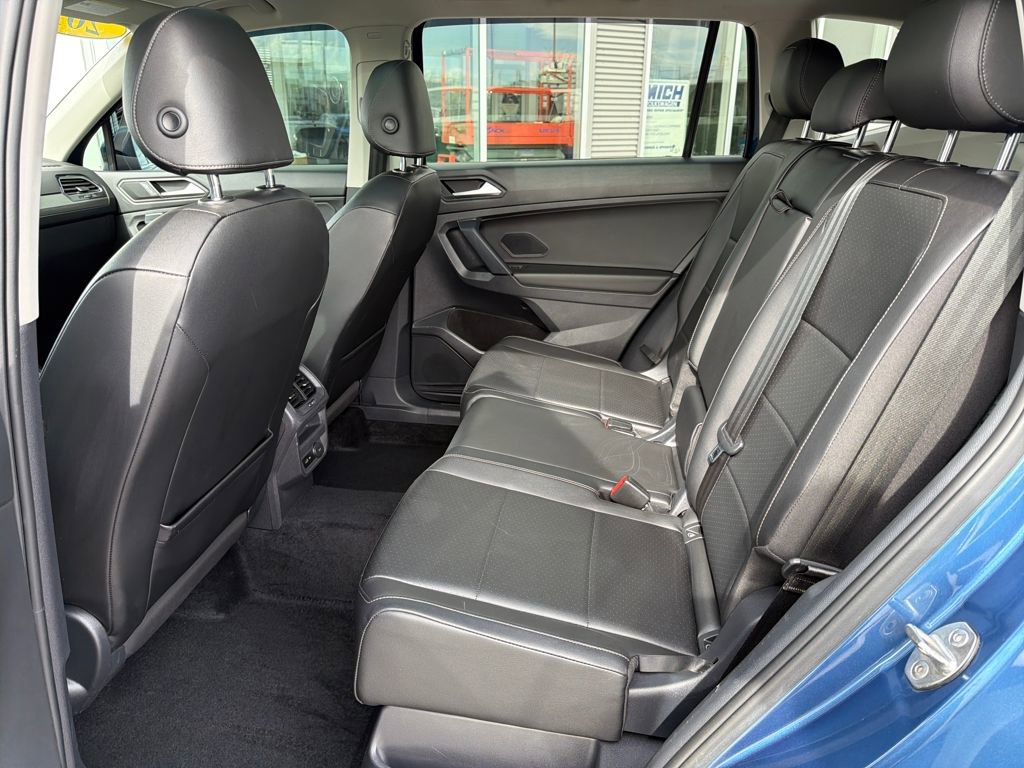 Used 2019 Volkswagen Tiguan SE w/ Panoramic Sunroof Package image 24