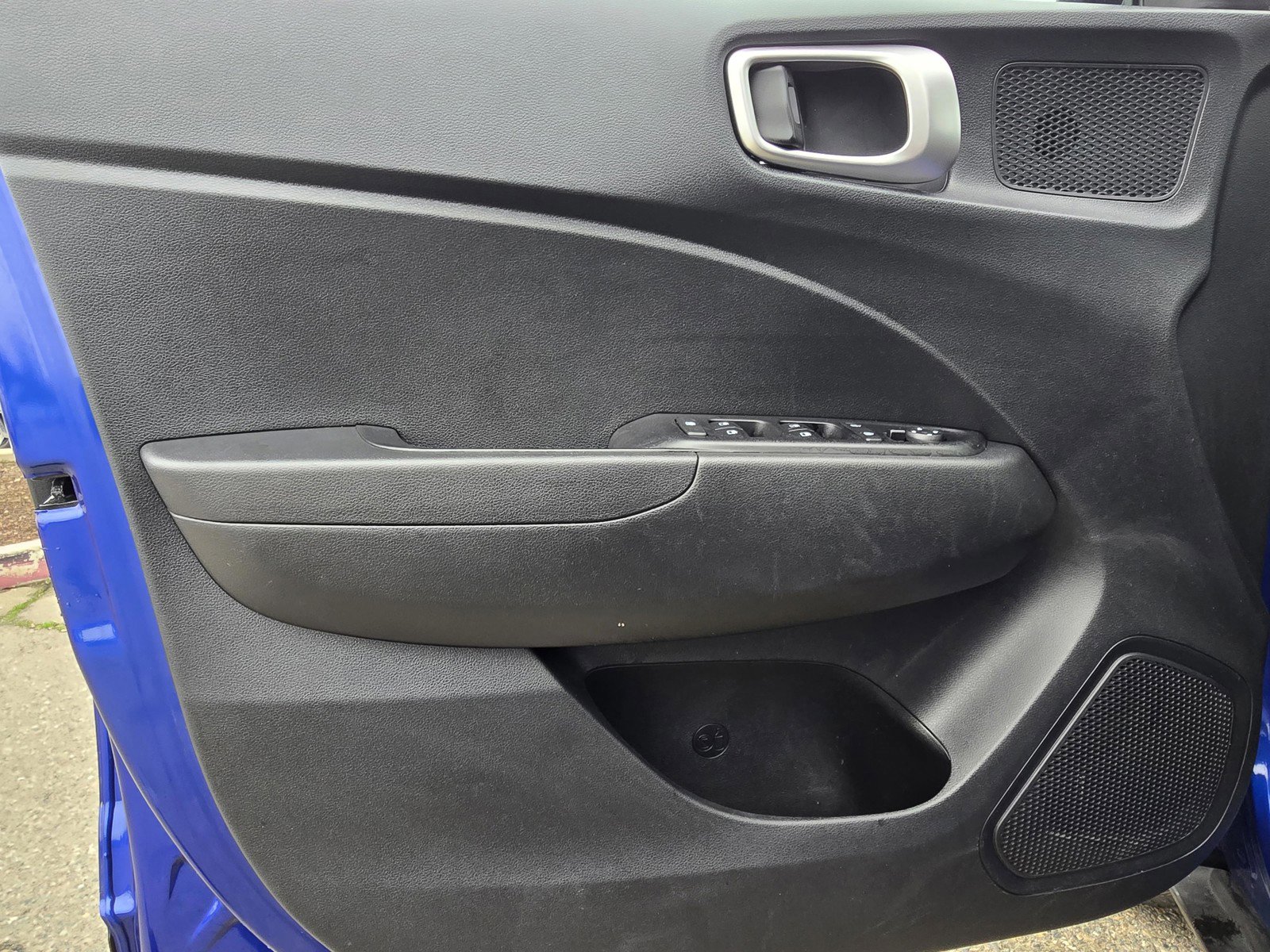 Certified 2024 Hyundai Venue SEL image 19