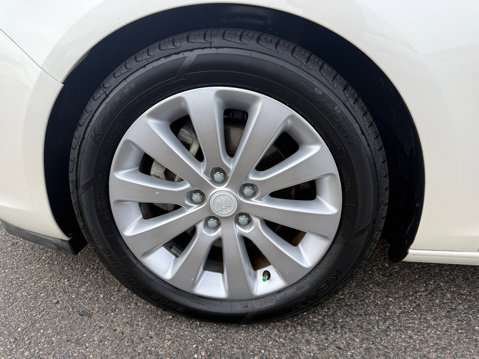 Used 2016 Buick Verano w/ Appearance Package FWD image 9
