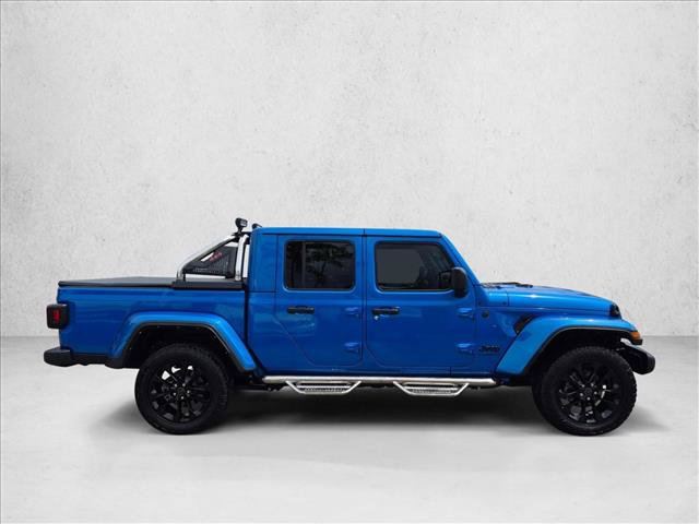 Used 2025 Jeep Gladiator Sport AWD/4WD image 4
