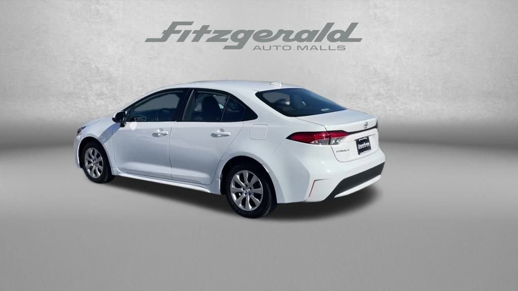 Used 2022 Toyota Corolla LE image 39