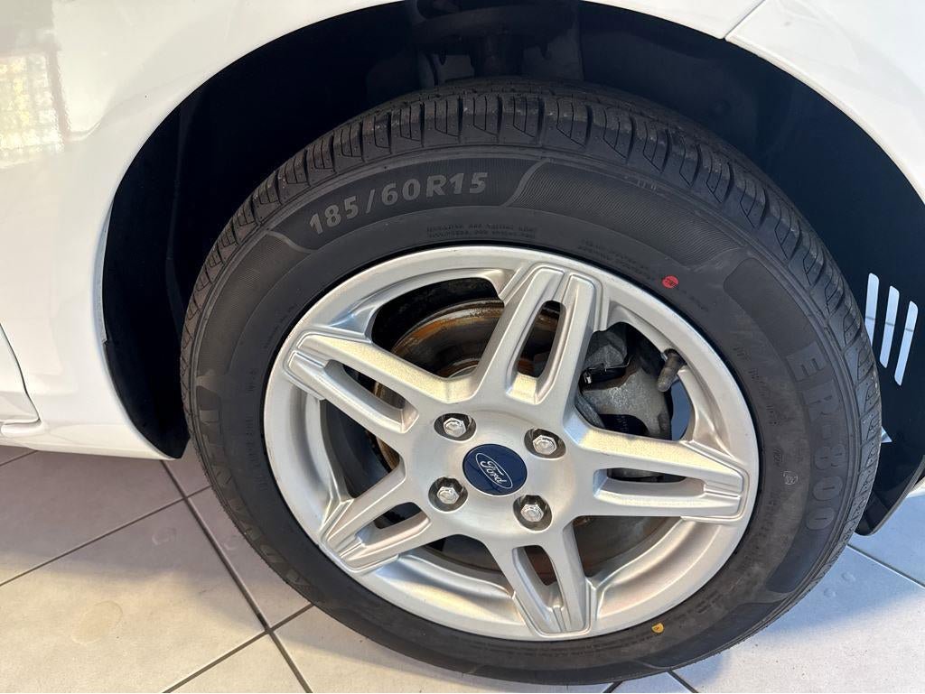 Used 2019 Ford Fiesta SE FWD image 6