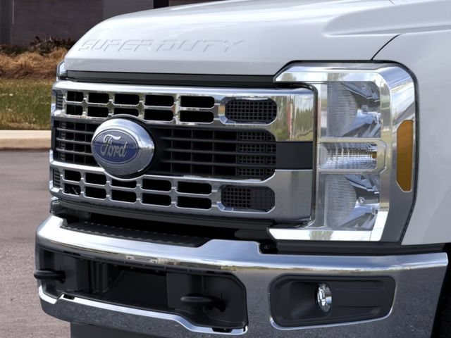 New 2026 Ford F350 XL w/ XL Chrome Package AWD/4WD image 17