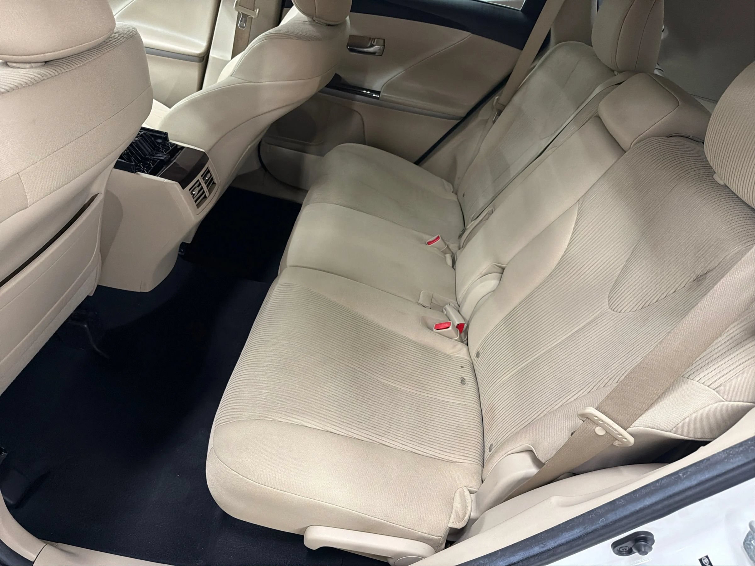 Used 2011 Toyota Venza FWD image 23