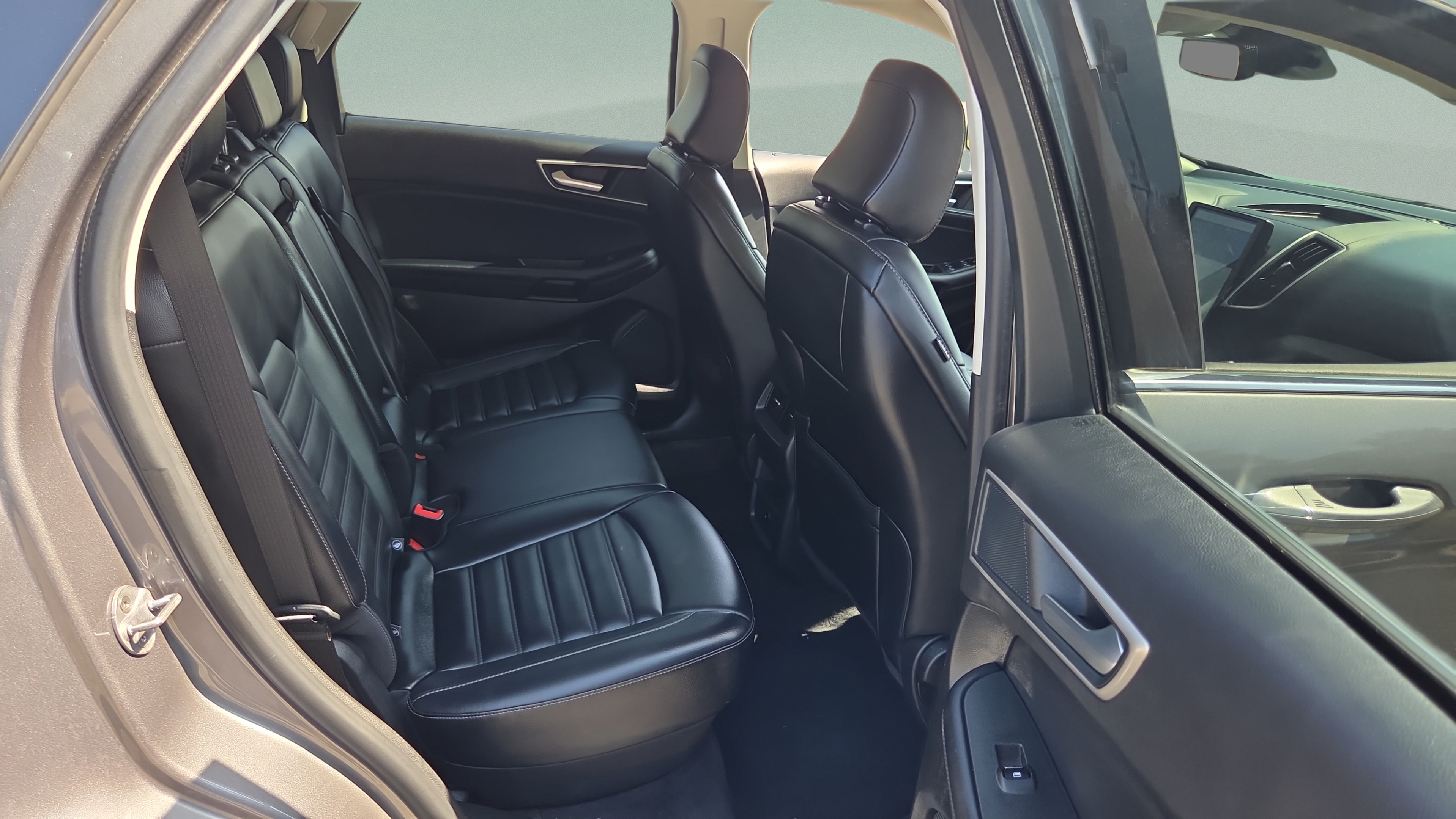 Used 2024 Ford Edge SEL AWD/4WD image 14