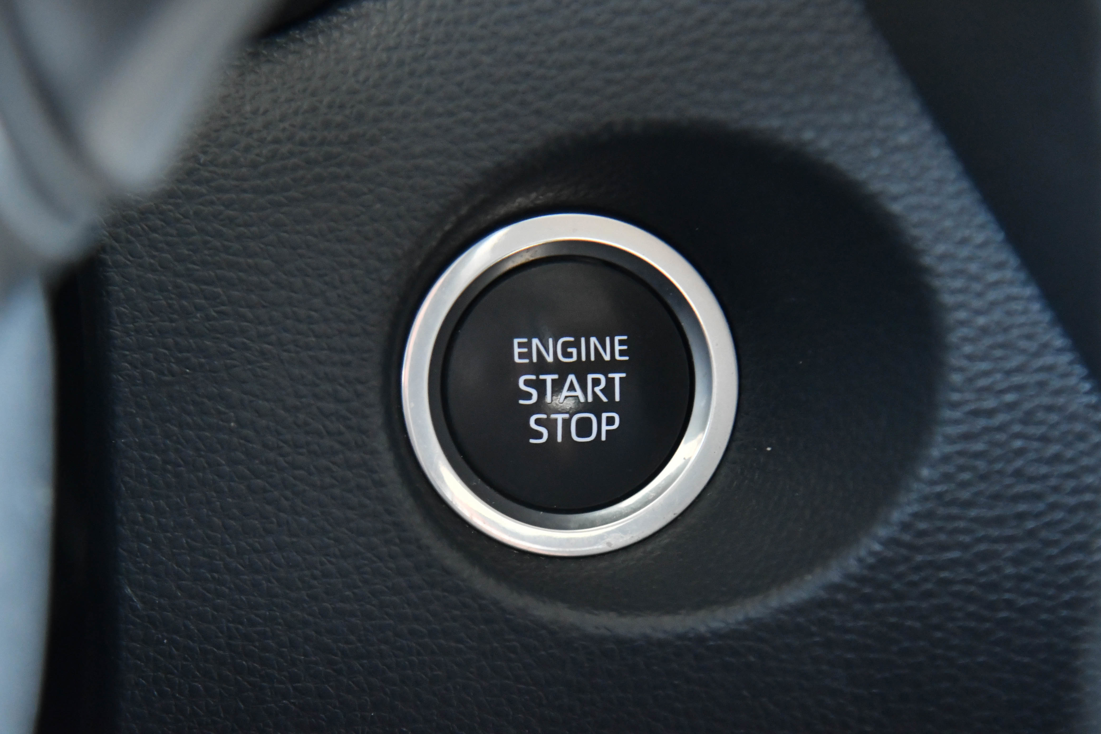 Used 2023 Toyota Corolla Cross LE image 30