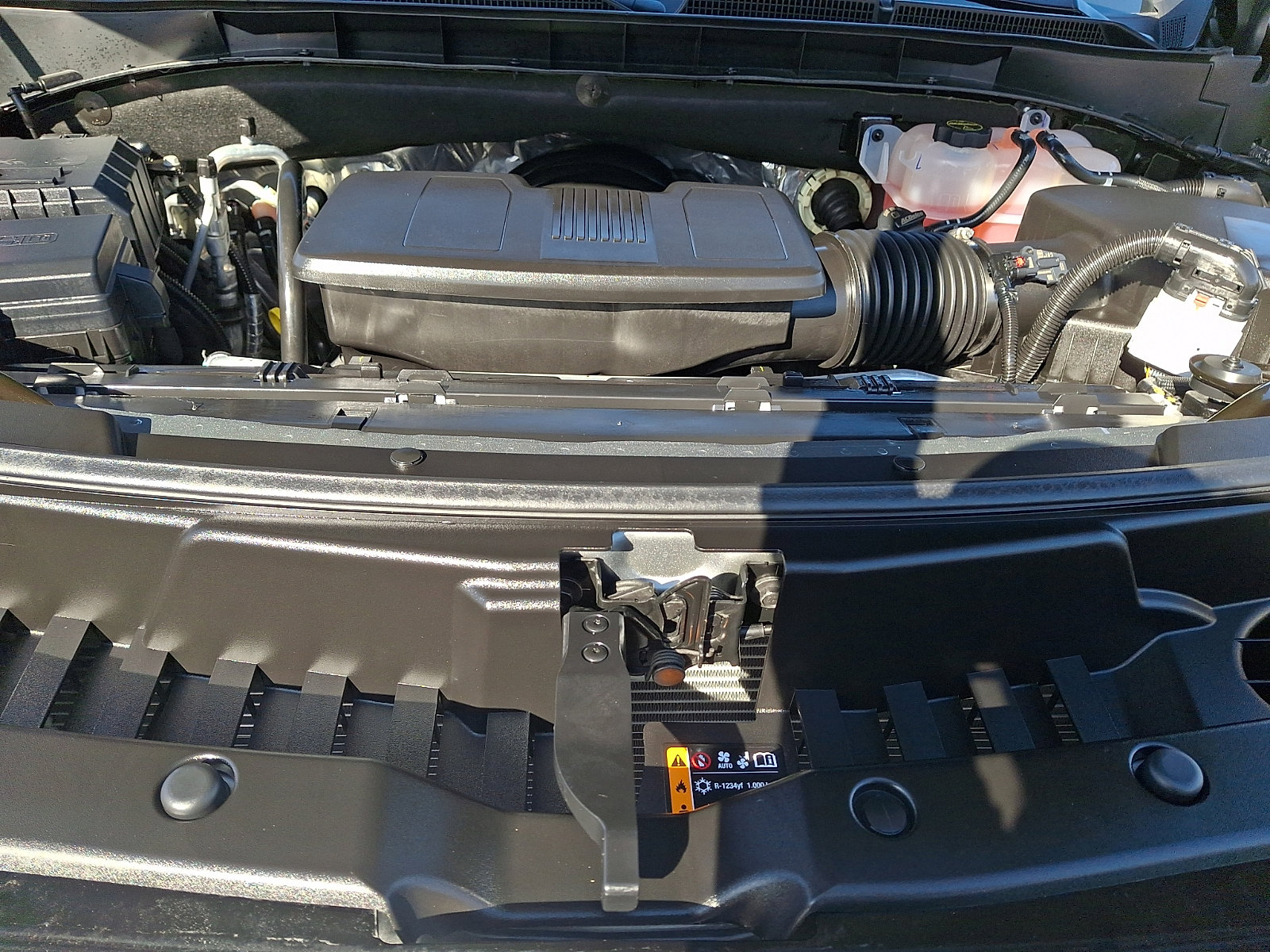 Used 2025 GMC Yukon XL Denali w/ Sun & Power Step Package image 28