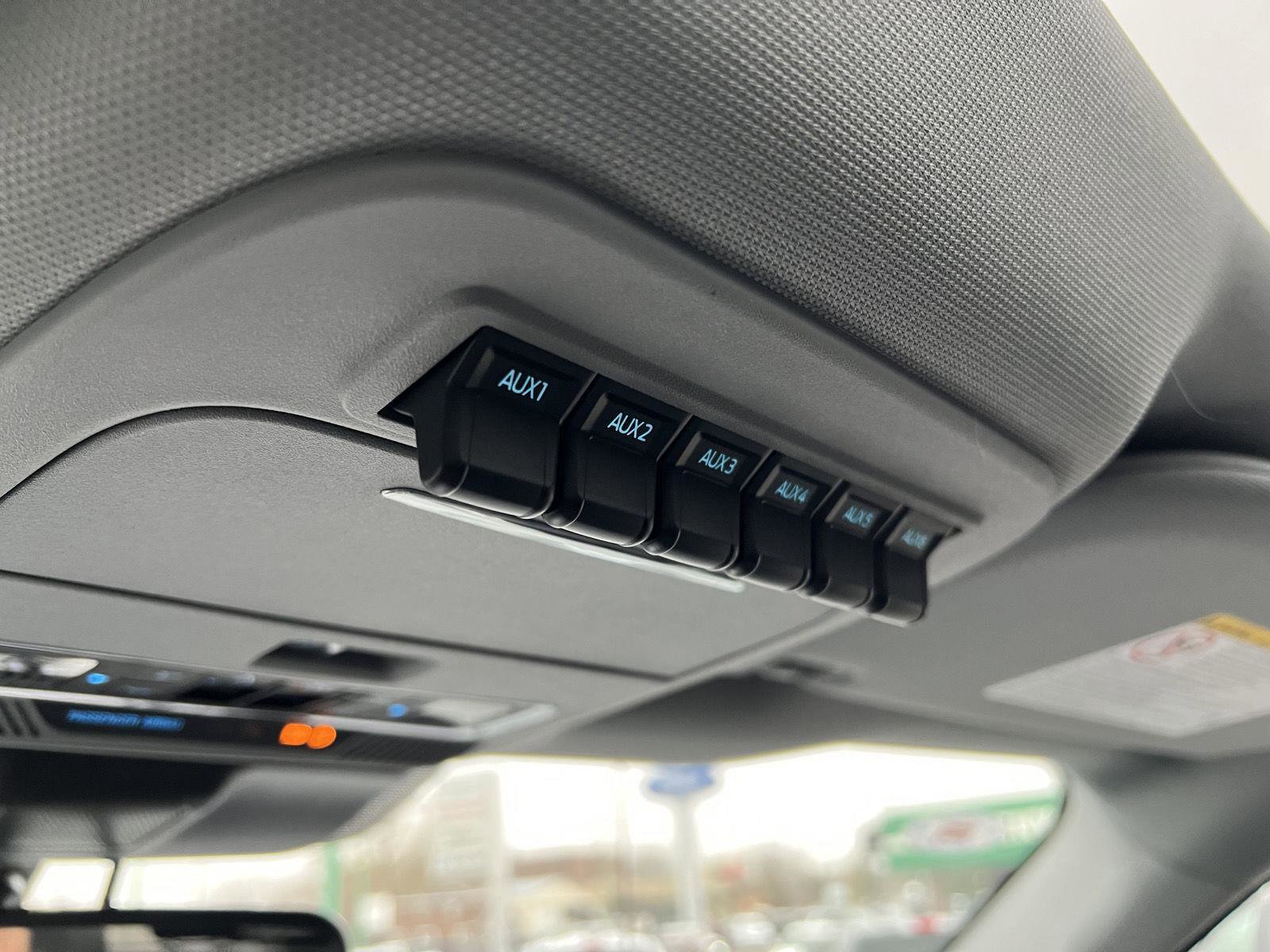 New 2026 Ford F350 Lariat w/ Black Appearance Package image 44