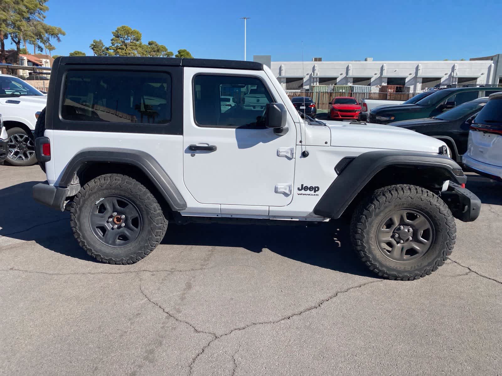 Used 2022 Jeep Wrangler Sport AWD/4WD image 4