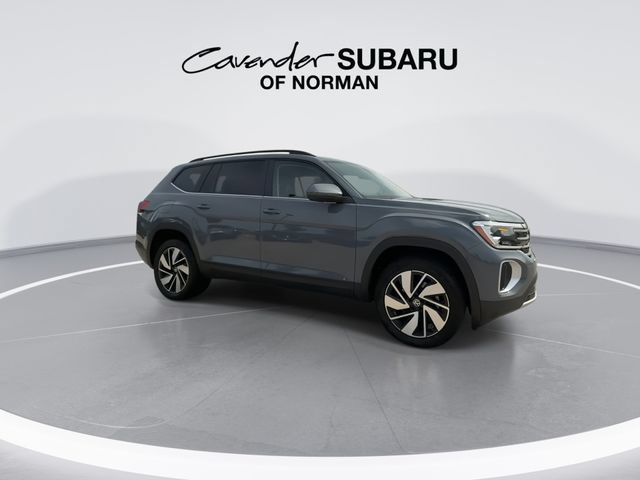 Used 2026 Volkswagen Atlas SE AWD/4WD image 2