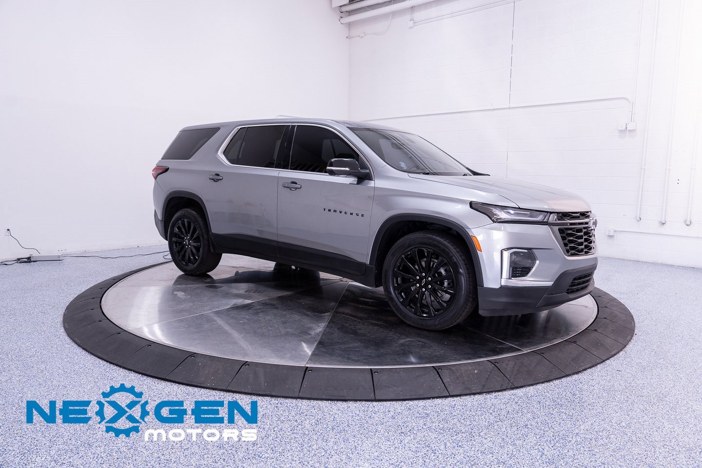 Used 2023 Chevrolet Traverse RS w/ LPO, Floor Liner Package image 62