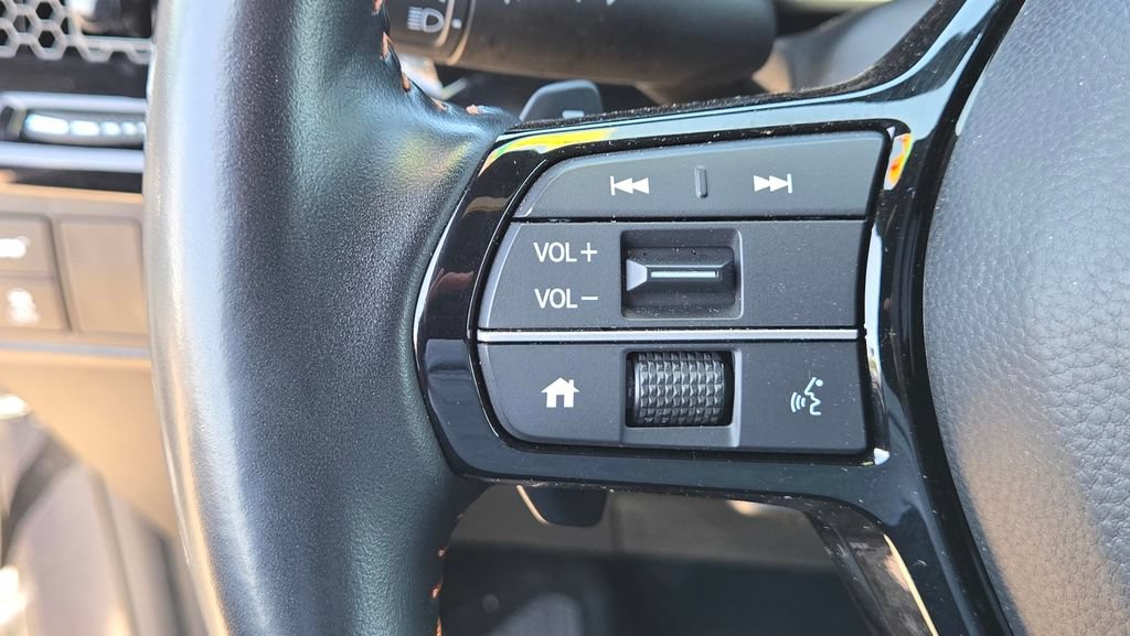 Used 2025 Honda CR-V Sport Touring image 18