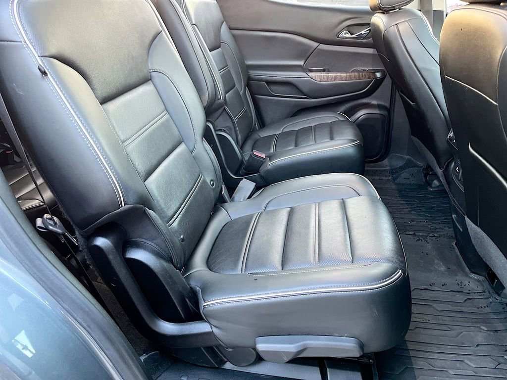 Used 2022 GMC Acadia Denali w/ Denali Ultimate Package image 30