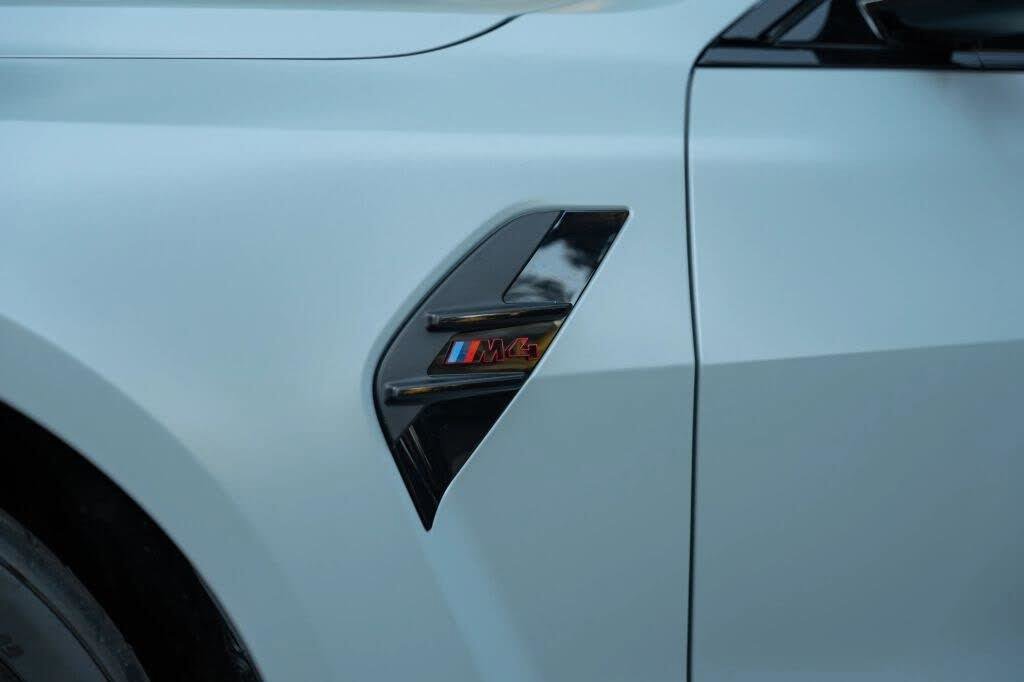 Used 2023 BMW M4 CSL image 25
