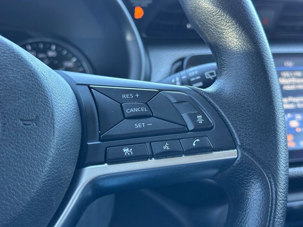 Used 2022 Nissan Kicks SV FWD image 29