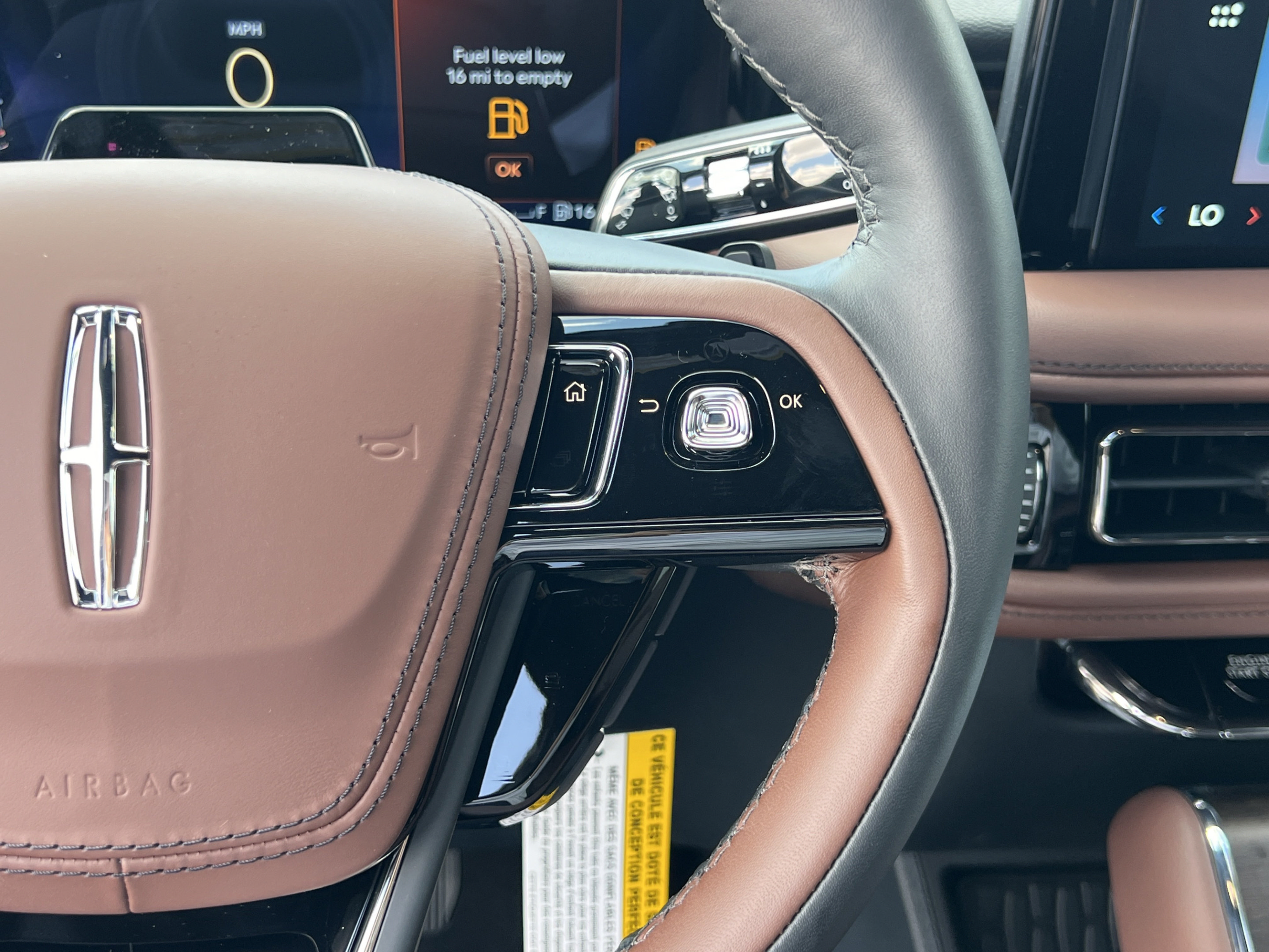 New 2026 Lincoln Aviator Reserve w/ Luxury Package RWD image 14