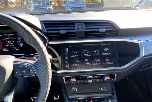 Used 2025 Audi Q3 2.0T Premium Plus w/ Premium Plus Package image 6