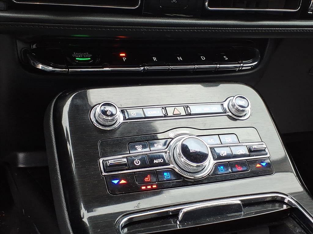 Used 2023 Lincoln Nautilus Reserve w/ Monochromatic Package image 18