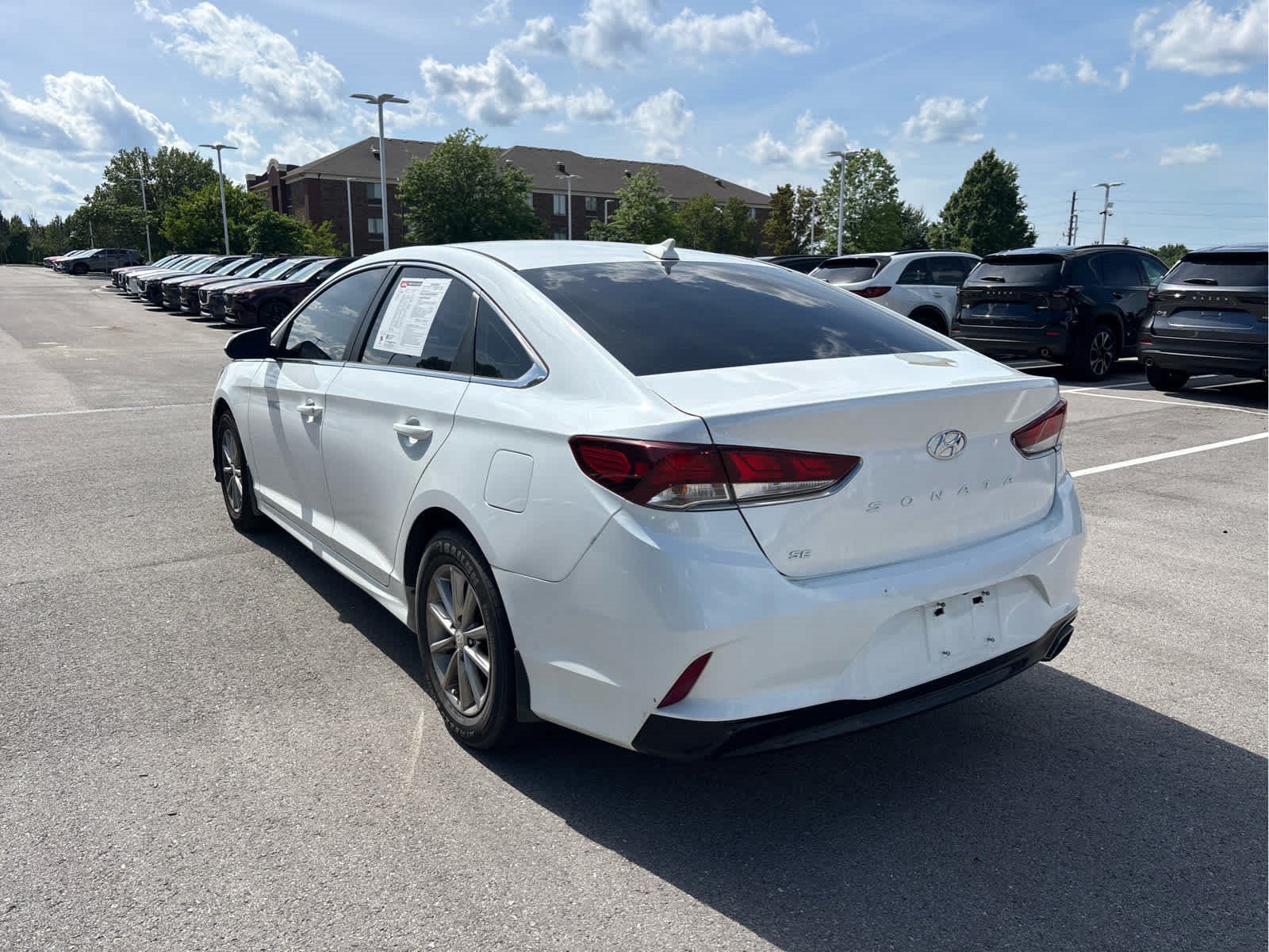 Used 2018 Hyundai Sonata SE w/ Winter Weather Package FWD image 3