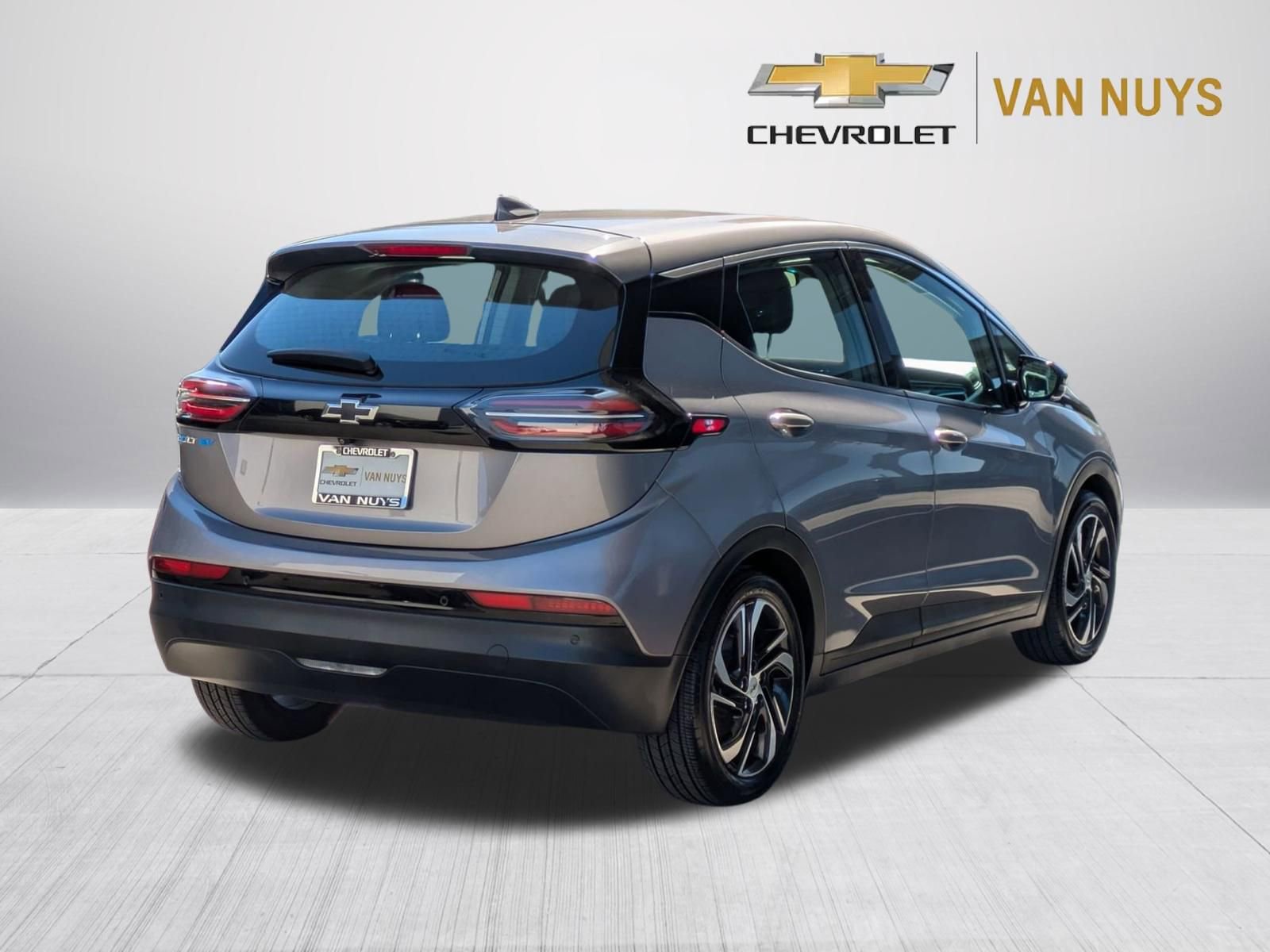 Used 2023 Chevrolet Bolt LT FWD image 5