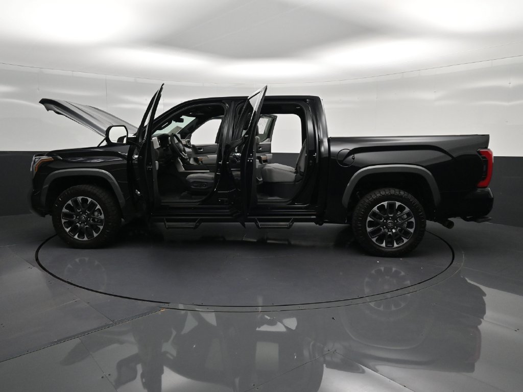 Used 2026 Toyota Tundra Limited AWD/4WD image 37