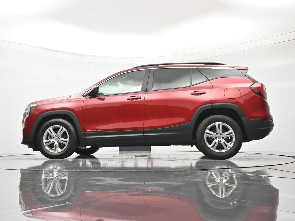Used 2022 GMC Terrain SLE w/ Driver Convenience Package FWD image 43