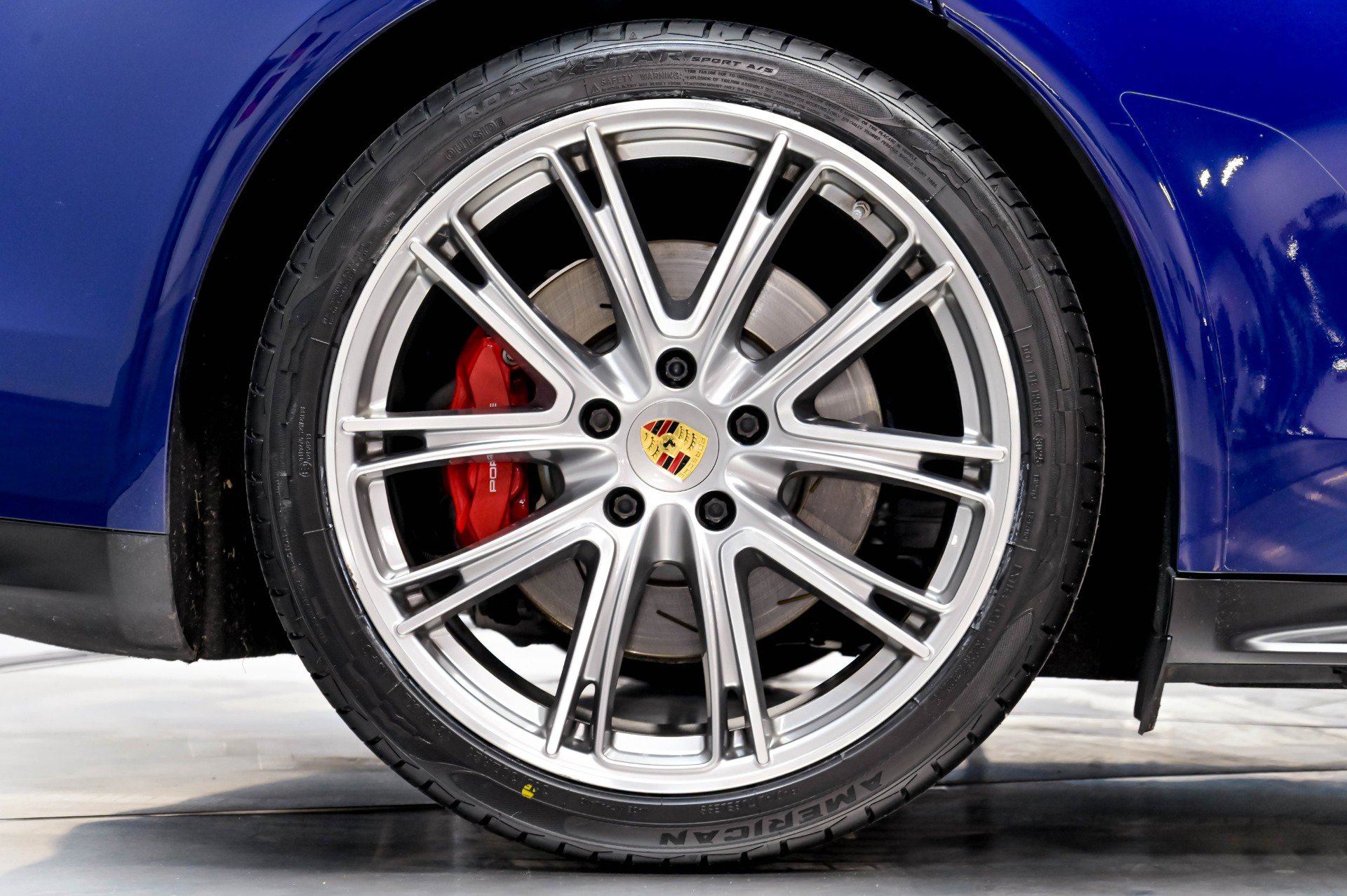 Used 2020 Porsche Panamera GTS AWD/4WD image 20