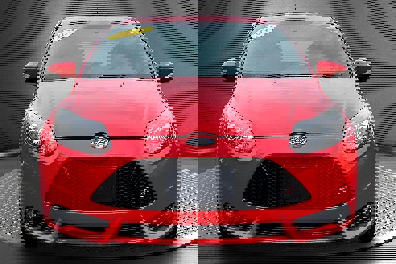 Used 2014 Ford Focus ST w/ Equipment Group 202A FWD image 2